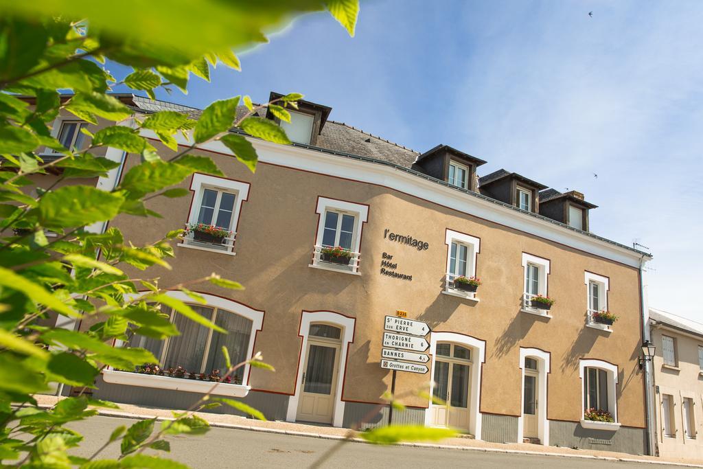 Logis L'Ermitage Hotel & Restaurant Saulges Exterior foto